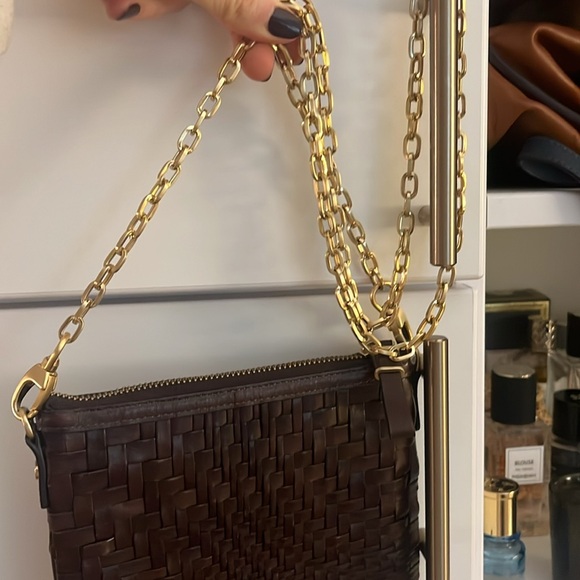 Cole haan small bag leather. Intricate details. Gold and brown. - Picture 5 of 7
